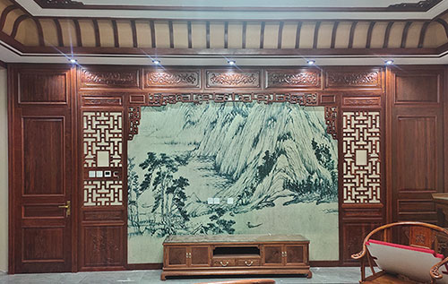 西藏中式仿古别墅客厅背景墙花格木作装饰